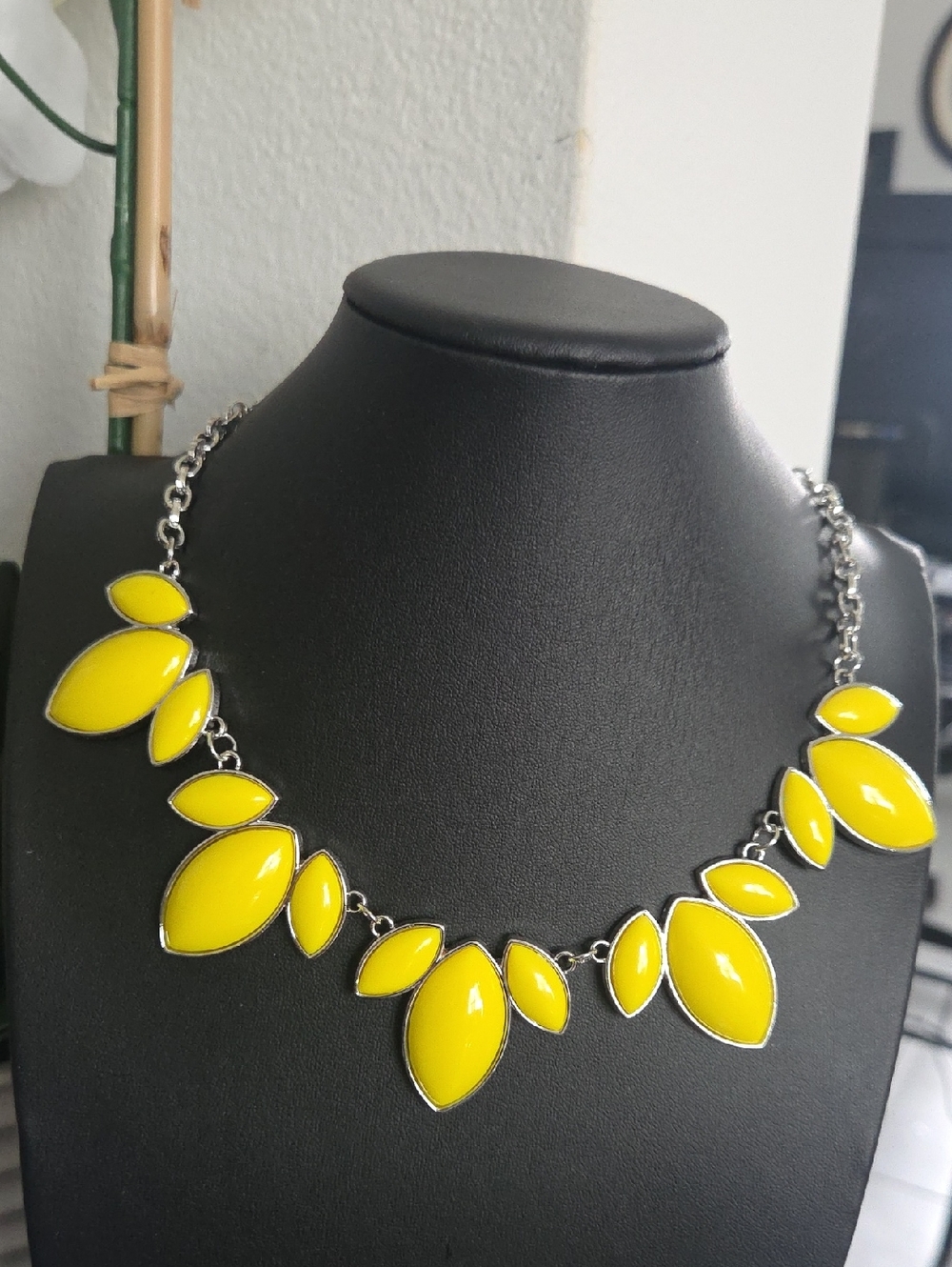 Paparazzi Viva La Vacation Yellow Necklace NWT